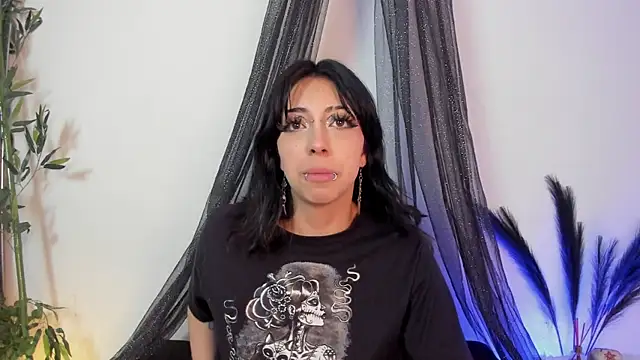 Snapshot of Nyx_nayla chatting on 03/22/25, 10:06 Nyx nayla online show from 03/22/25, 10:06