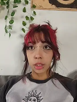 Snapshot of Nyx_nayla chatting on 11/22/25, 10:20 Nyx nayla online show from 11/22/25, 10:20