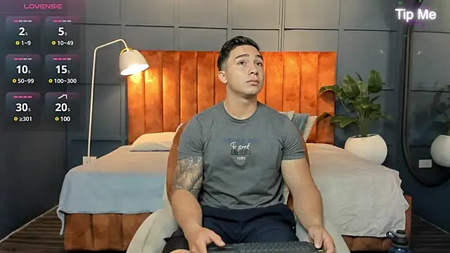 Ryan Hunt online show from 01/31/25, 01:23