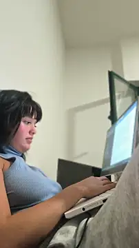 LorenRosse online show from 04/23/26, 08:55