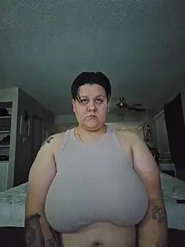 Snapshot of DevilDahm chatting on 12/22/25, 06:10 DevilDahm online show from 12/22/25, 06:10