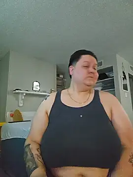 Snapshot of DevilDahm chatting on 01/10/26, 12:12 DevilDahm online show from 01/10/26, 12:12