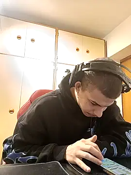 BigDickEnrg7195 online show from 02/05/25, 10:22