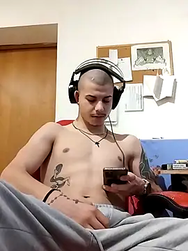 BigDickEnrg7195 online show from 03/07/25, 11:27