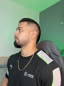 Snapshot of jaxon_colton chatting on 02/17/25, 12:48 jaxon colton online show from 02/17/25, 12:48