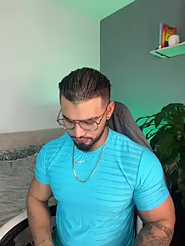 Snapshot of jaxon_colton chatting on 02/19/25, 01:29 jaxon colton online show from 02/19/25, 01:29