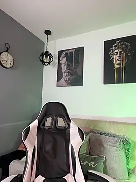 Snapshot of jaxon_colton chatting on 03/02/25, 11:42 jaxon colton online show from 03/02/25, 11:42