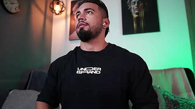 Snapshot of jaxon_colton chatting on 03/11/25, 07:58 jaxon colton online show from 03/11/25, 07:58