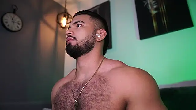 Snapshot of jaxon_colton chatting on 03/18/25, 04:15 jaxon colton online show from 03/18/25, 04:15