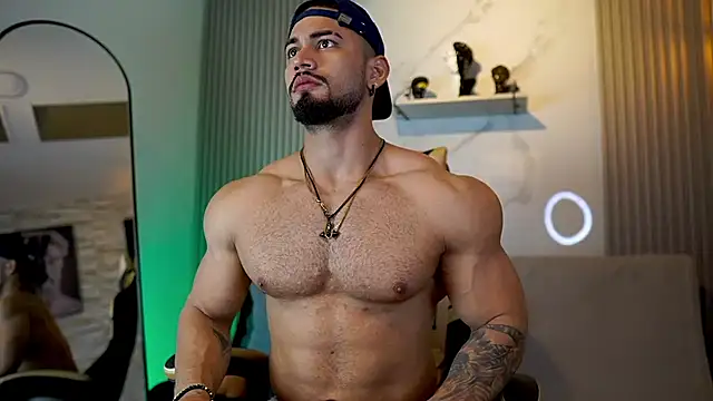 Snapshot of jaxon_colton chatting on 10/04/25, 01:25 jaxon colton online show from 10/04/25, 01:25