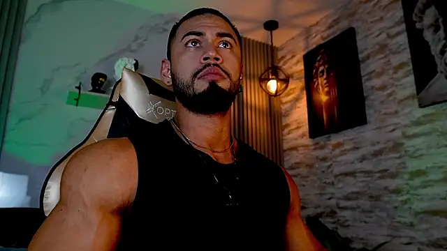 Snapshot of jaxon_colton chatting on 11/20/25, 02:01 jaxon colton online show from 11/20/25, 02:01