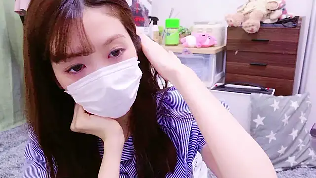 Snapshot of oxo_yuna_oxo chatting on 09/09/25, 10:59 oxo yuna oxo online show from 09/09/25, 10:59