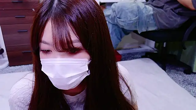 Snapshot of oxo_yuna_oxo chatting on 09/17/25, 12:40 oxo yuna oxo online show from 09/17/25, 12:40