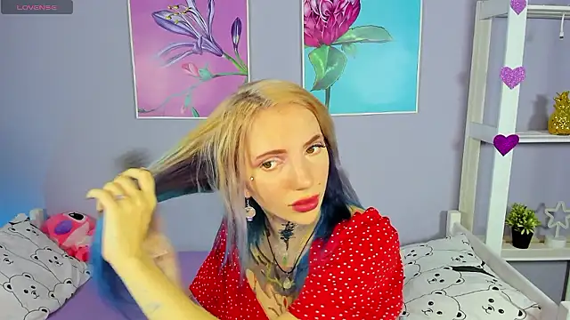 Snapshot of AnneTenet chatting on 12/06/24, 03:30 AnneTenet online show from 12/06/24, 03:30