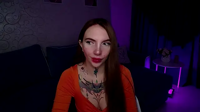 Snapshot of AnneTenet chatting on 11/13/25, 09:19 AnneTenet online show from 11/13/25, 09:19