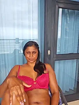 Snapshot of Sensual_indian7 chatting on 02/11/25, 02:13 Sensual indian7 online show from 02/11/25, 02:13