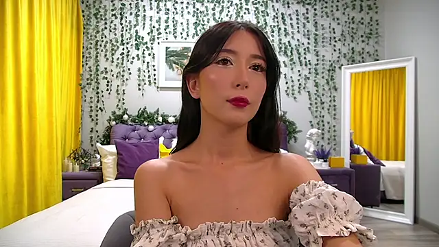 Snapshot of NicoleLimp chatting on 12/17/24, 06:31 NicoleLimp online show from 12/17/24, 06:31