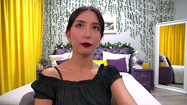 Snapshot of NicoleLimp chatting on 12/25/24, 04:33 NicoleLimp online show from 12/25/24, 04:33