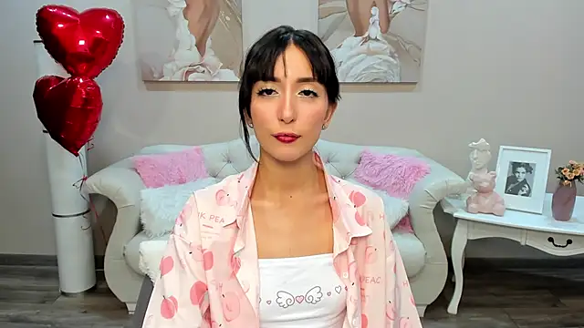 Snapshot of NicoleLimp chatting on 02/11/25, 12:37 NicoleLimp online show from 02/11/25, 12:37