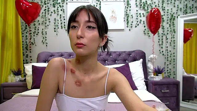 Snapshot of NicoleLimp chatting on 02/14/25, 10:14 NicoleLimp online show from 02/14/25, 10:14