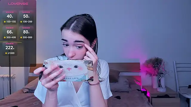 PollyBeev online show from 02/07/25, 11:12