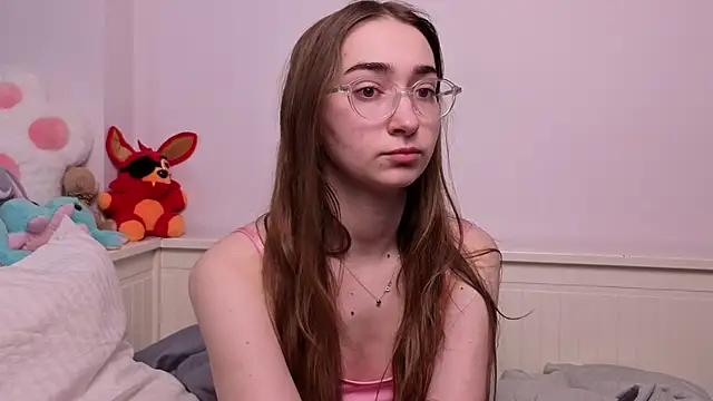PollyBeev online show from 06/05/26, 07:25