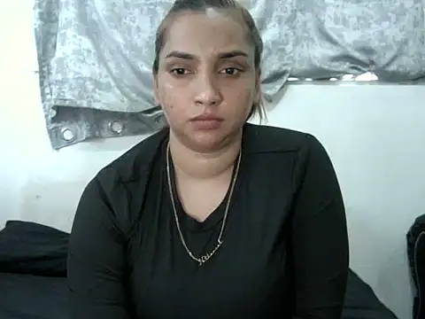 GORGEOUSLIPS online show from 02/16/26, 05:58