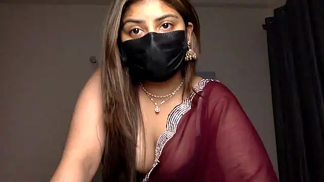 Hoty-Shivangi online show from 12/15/25, 02:54