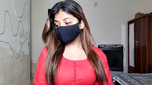 Snapshot of Hoty-Shivangi chatting on 05/03/26, 02:45 Hoty-Shivangi online show from 05/03/26, 02:45