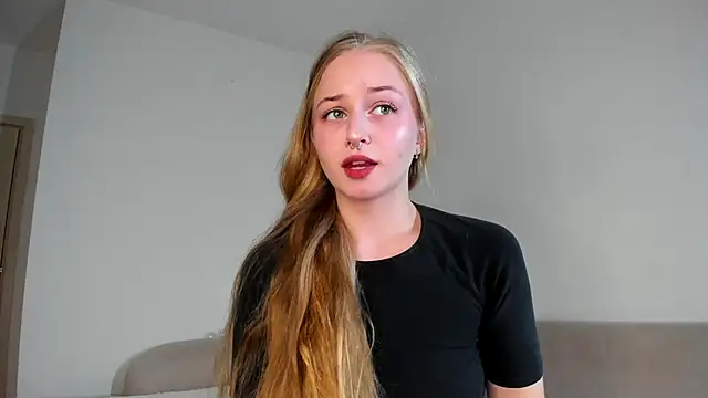 MiaMews online show from 11/05/25, 12:16