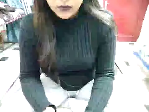 Snapshot of aarushi_sharmaa chatting on 01/24/25, 03:13 aarushi sharmaa online show from 01/24/25, 03:13