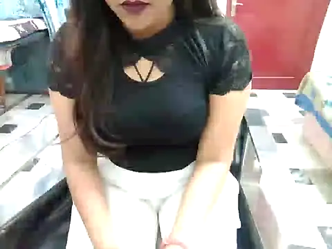Snapshot of aarushi_sharmaa chatting on 01/29/25, 06:54 aarushi sharmaa online show from 01/29/25, 06:54