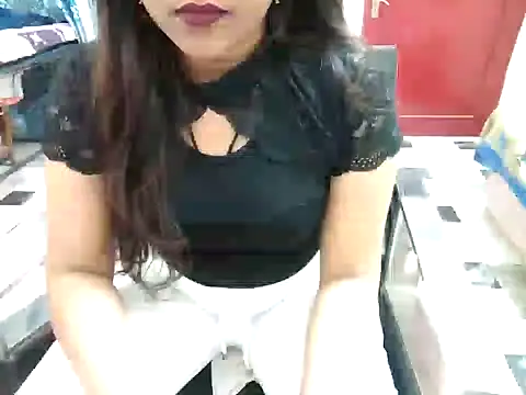 Snapshot of aarushi_sharmaa chatting on 01/29/25, 04:41 aarushi sharmaa online show from 01/29/25, 04:41