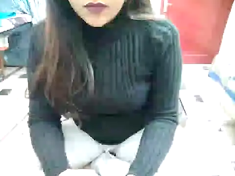 Snapshot of aarushi_sharmaa chatting on 02/07/25, 02:08 aarushi sharmaa online show from 02/07/25, 02:08