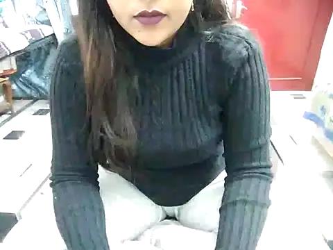 Snapshot of aarushi_sharmaa chatting on 02/20/25, 07:34 aarushi sharmaa online show from 02/20/25, 07:34