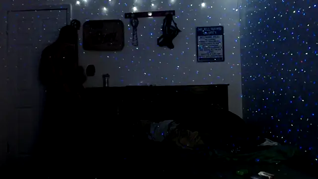 Snapshot of Buffshagswell chatting on 03/09/25, 12:09 Buffshagswell online show from 03/09/25, 12:09