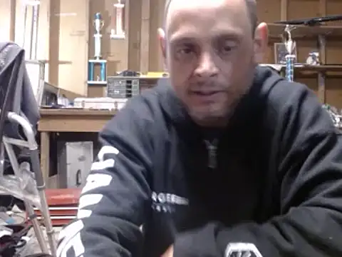 Snapshot of Buffshagswell chatting on 03/11/25, 01:16 Buffshagswell online show from 03/11/25, 01:16