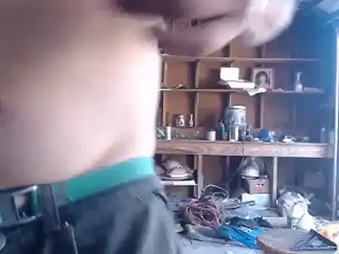 Snapshot of Buffshagswell chatting on 03/12/25, 09:45 Buffshagswell online show from 03/12/25, 09:45