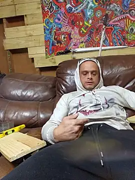 Snapshot of Buffshagswell chatting on 10/30/25, 05:35 Buffshagswell online show from 10/30/25, 05:35