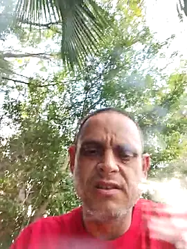 Snapshot of Buffshagswell chatting on 11/02/25, 03:36 Buffshagswell online show from 11/02/25, 03:36