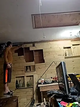 Snapshot of Buffshagswell chatting on 11/16/25, 02:44 Buffshagswell online show from 11/16/25, 02:44