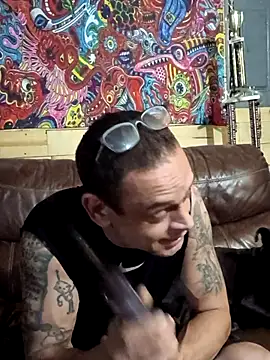 Snapshot of Buffshagswell chatting on 11/17/25, 02:50 Buffshagswell online show from 11/17/25, 02:50