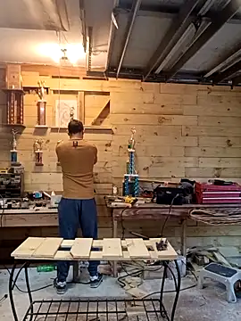 Snapshot of Buffshagswell chatting on 11/30/25, 02:43 Buffshagswell online show from 11/30/25, 02:43