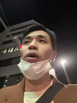 Snapshot of ryusei18570 chatting on 12/06/24, 01:44 ryusei18570 online show from 12/06/24, 01:44