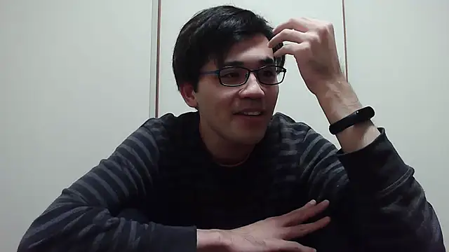 Snapshot of ryusei18570 chatting on 12/31/24, 01:19 ryusei18570 online show from 12/31/24, 01:19