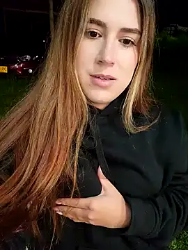 Jimena White  online show from 10/11/25, 06:34