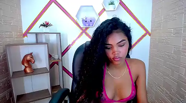 Snapshot of Melody_Stan chatting on 02/17/25, 06:37 Melody Stan online show from 02/17/25, 06:37