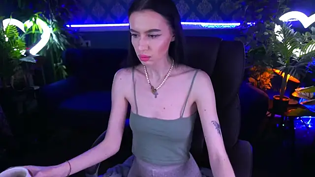 Snow WhiteeeX online show from 01/13/25, 04:51