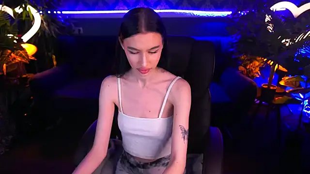 Snow WhiteeeX online show from 01/16/25, 01:47