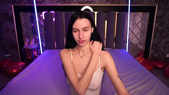 Snow WhiteeeX online show from 02/12/26, 06:41